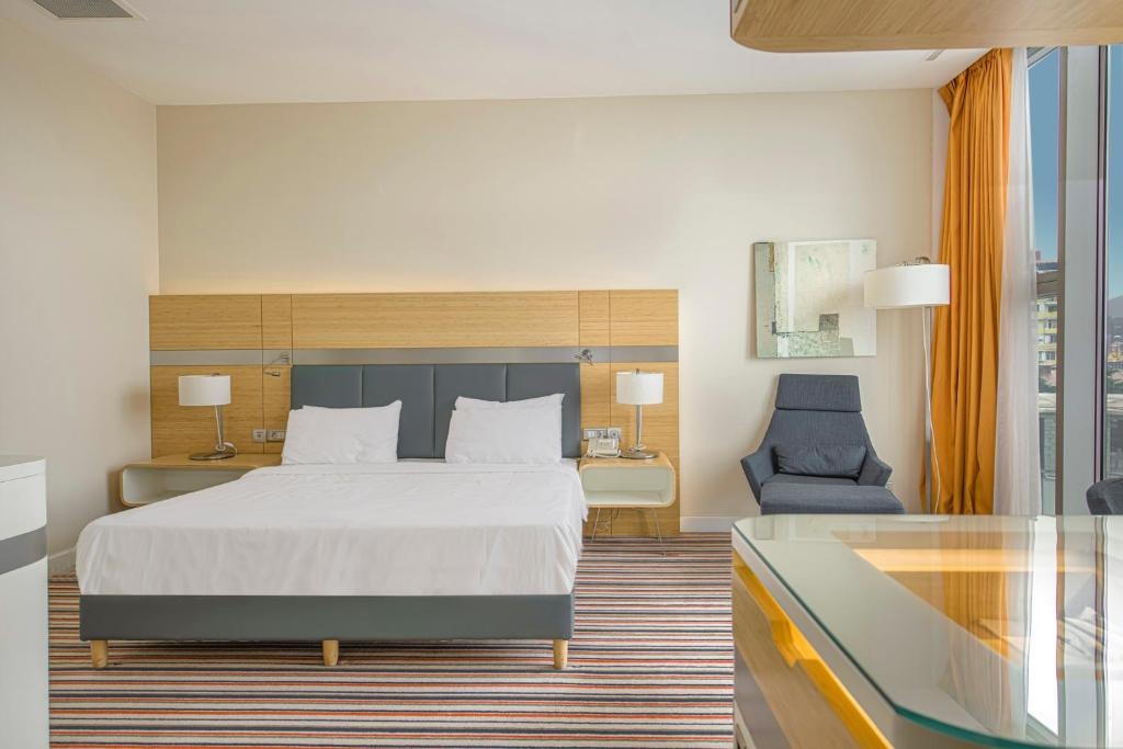 هتل رادیسون بلو باتومی